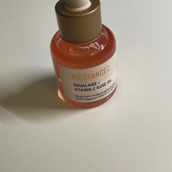 Biossance Squalane + Vitamin C Rose Firming Oil 15ml - Picture 2 of 4